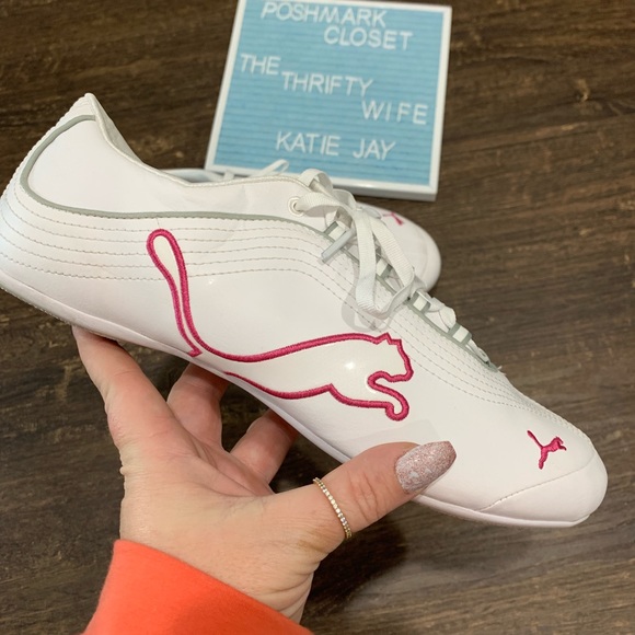 Puma Shoes - Puma White & Pink Driving shoes Size 7.5 Like new
